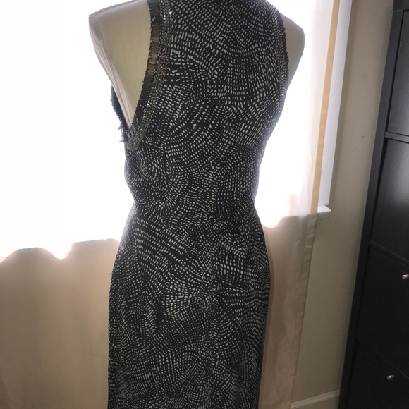 Women’s Black and Gray Dress - Picture 5 of 8